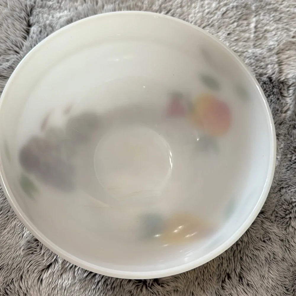 VTG‎ Anchor Hocking Fire King Gay Fad Fruit Hand Painted Milk Glass Mixing Bowl
